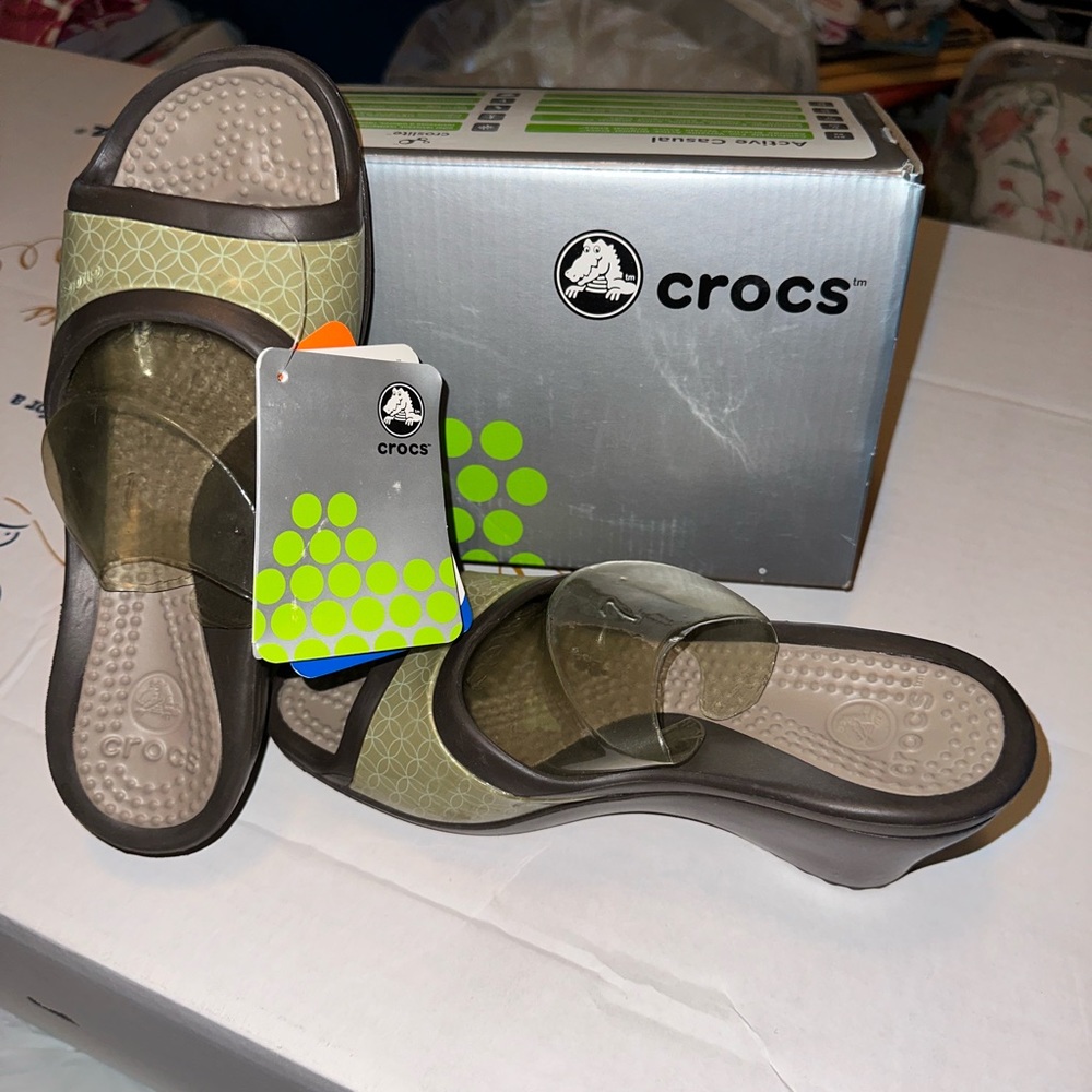 CROCS SATELY Espresso Mushroom Slide Platform Wedge sandal Sz 7 Brand New in box